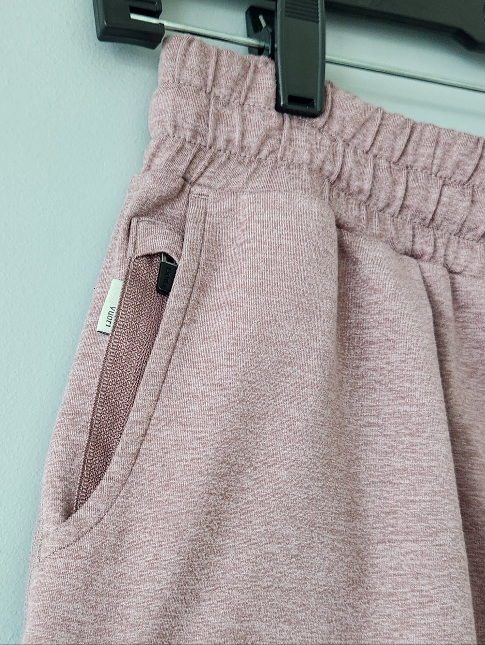 Vuori Women's Performance Shorts - Orchid Heather? - Size Small - VW339 - Picture 3 of 6